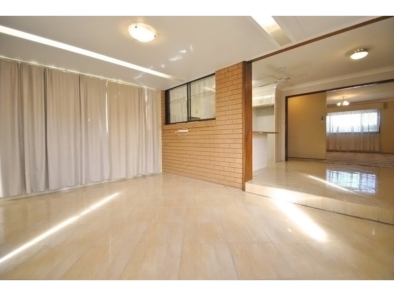 33 Robertson Road, Killarney Vale NSW 2261