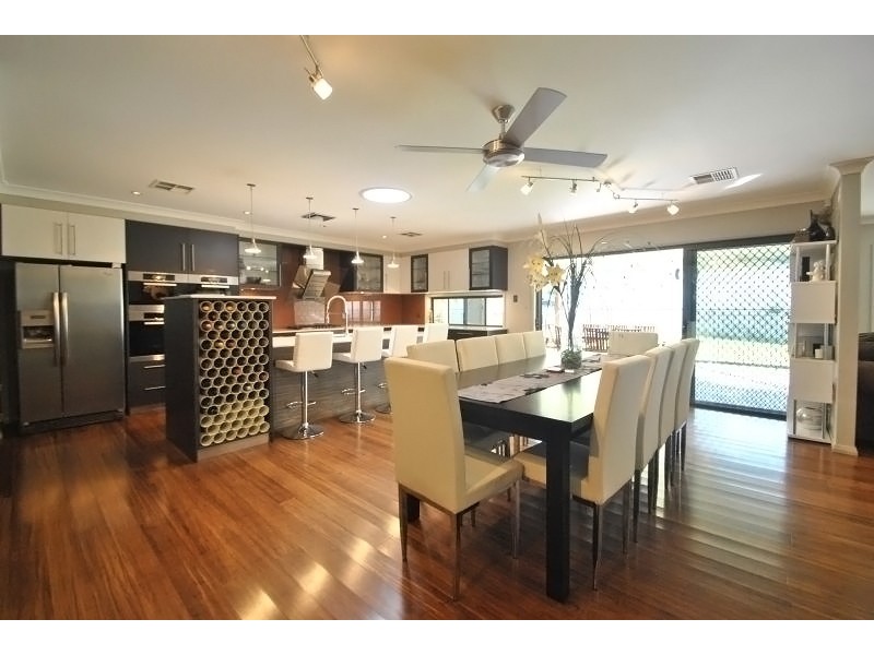 25 Wallum Cr, Woongarrah NSW 2259