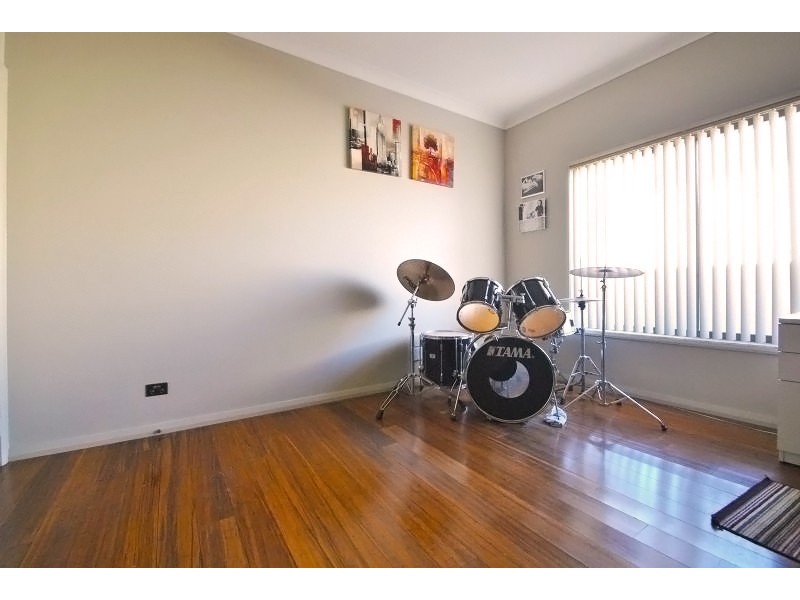 25 Wallum Cr, Woongarrah NSW 2259