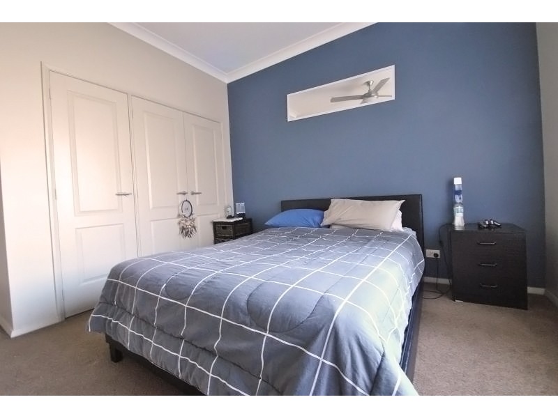 25 Wallum Cr, Woongarrah NSW 2259