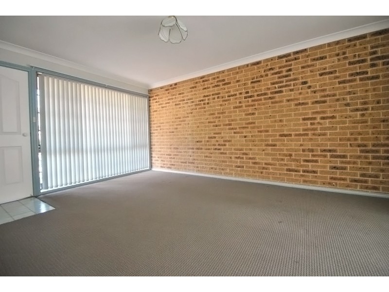 2/3 Georgina Avenue, Gorokan NSW 2263