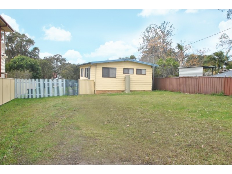 9 Nacooma Road, Buff Point NSW 2262