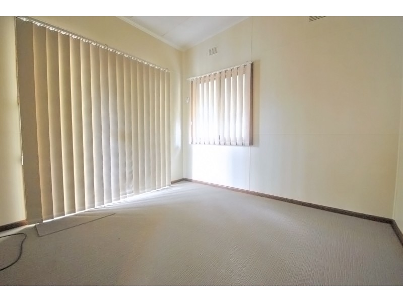 2 Second Avenue, Toukley NSW 2263