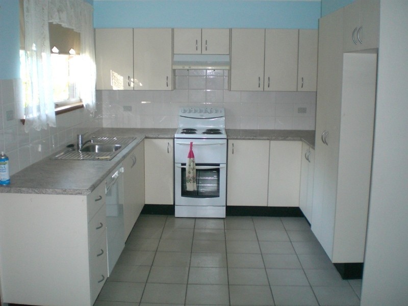 9 Sadie Avenue, Gorokan NSW 2263