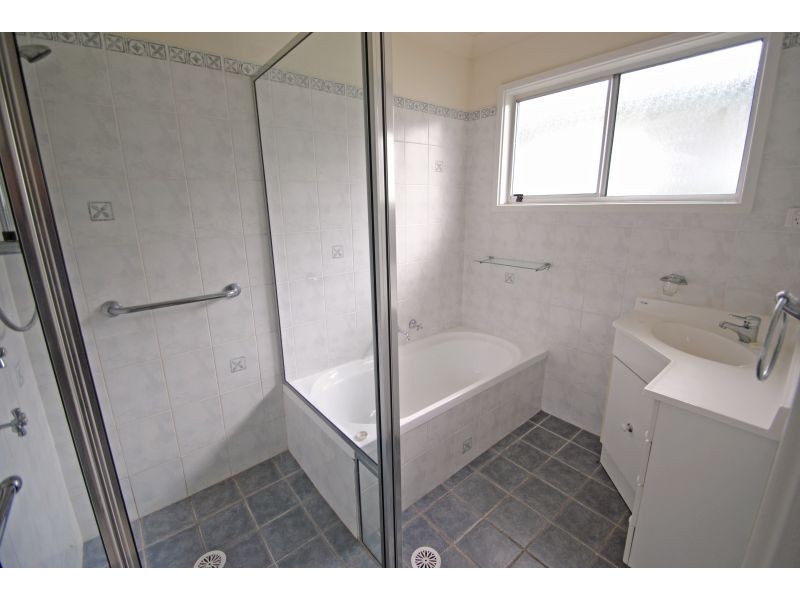 3 Rolfe Avenue, Kanwal NSW 2259