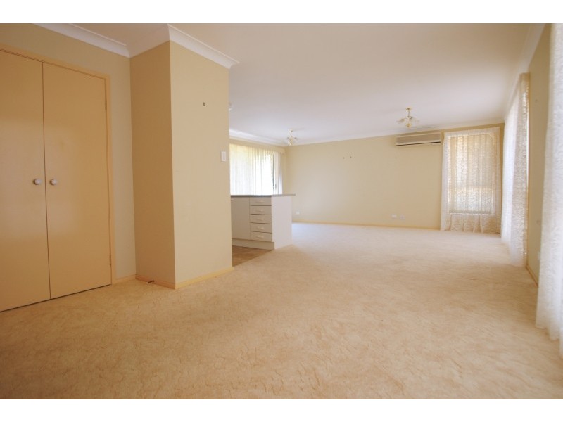 2/22 Holmes Avenue, Toukley NSW 2263