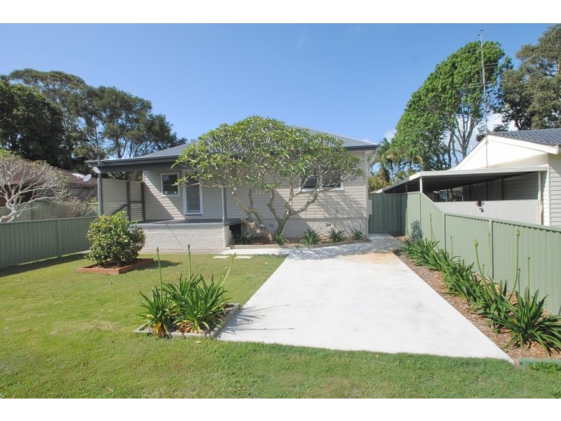 15 Wallis Avenue, Canton Beach NSW 2263