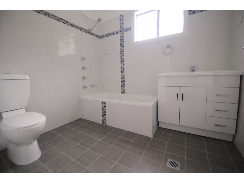 15 Wallis Avenue, Canton Beach NSW 2263