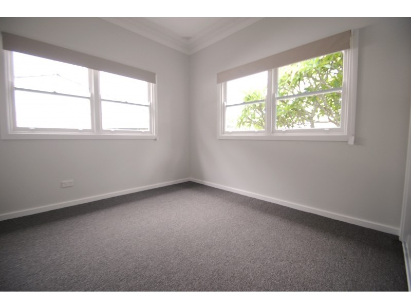 15 Wallis Avenue, Canton Beach NSW 2263