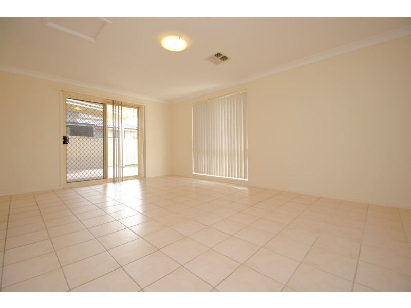 76 Louisiana Rd, Hamlyn Terrace NSW 2259