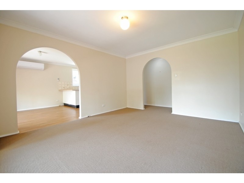 6 Parkside Drive, Charmhaven NSW 2263