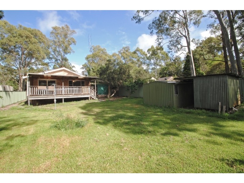 6 Parkside Drive, Charmhaven NSW 2263