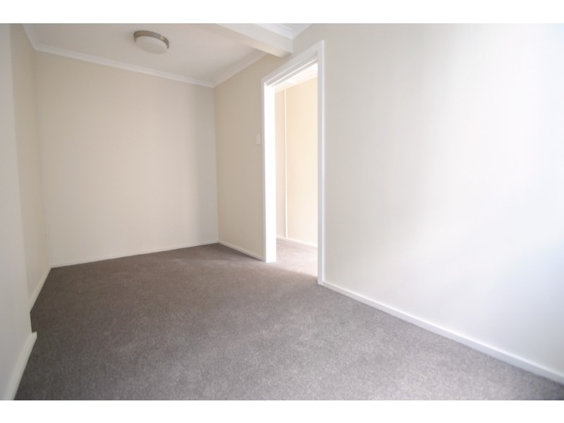 11 Leslie Avenue, Gorokan NSW 2263