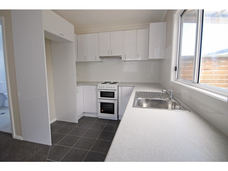 11a Leslie Avenue, Gorokan NSW 2263
