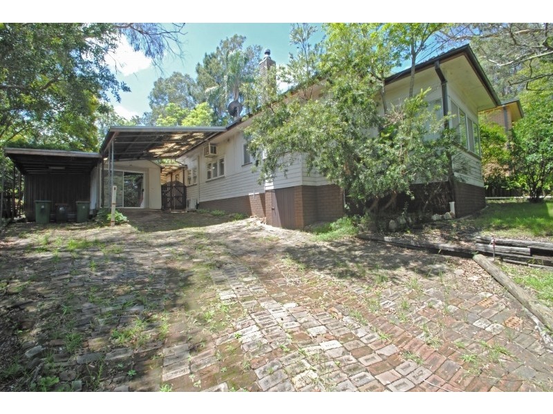 4 Hargraves Street, Wyong NSW 2259