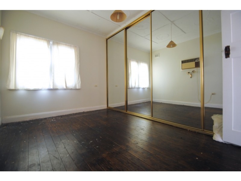 4 Hargraves Street, Wyong NSW 2259