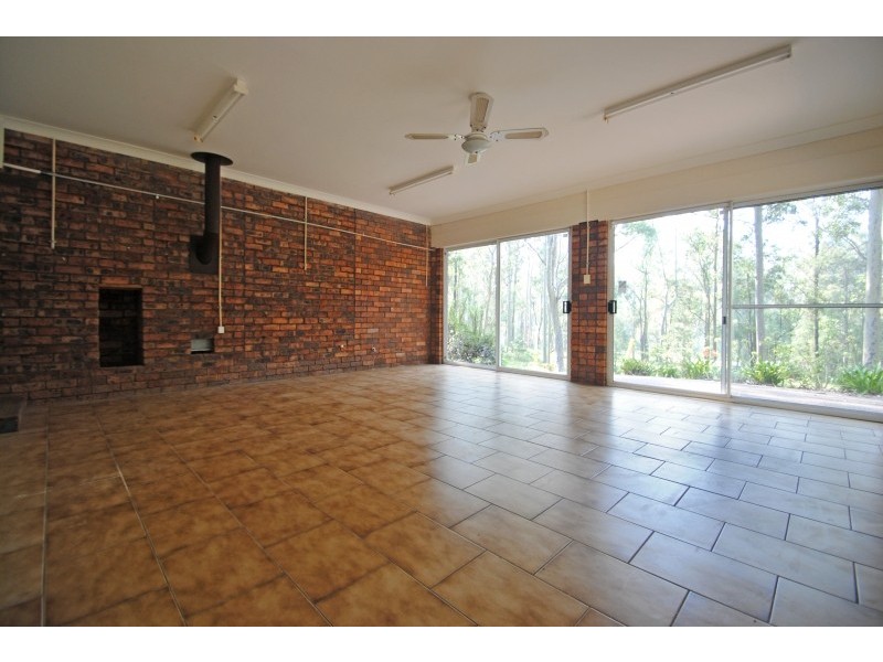 18 Treelands Drive, Jilliby NSW 2259