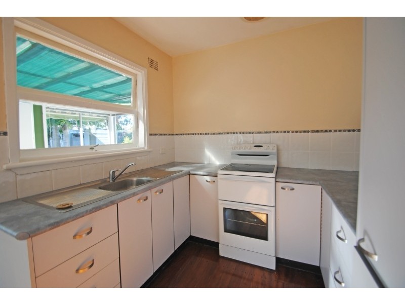 18 First Avenue, Toukley NSW 2263