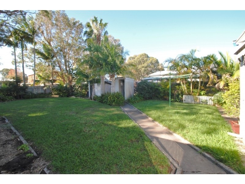 18 First Avenue, Toukley NSW 2263