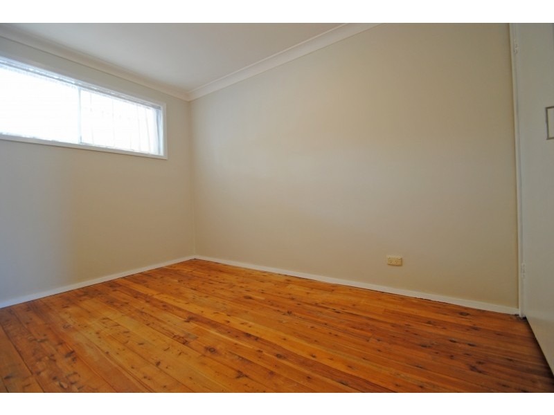 17 Beach Parade, Canton Beach NSW 2263