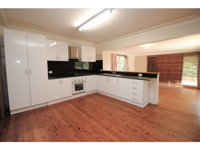 8 Birriga Road, Noraville NSW 2263