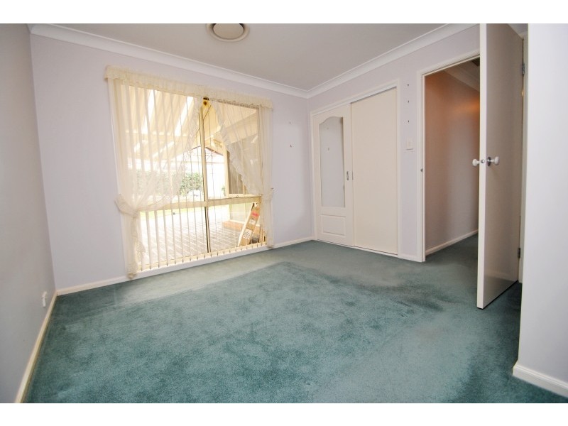 2 Chestnut Grove, Woongarrah NSW 2259