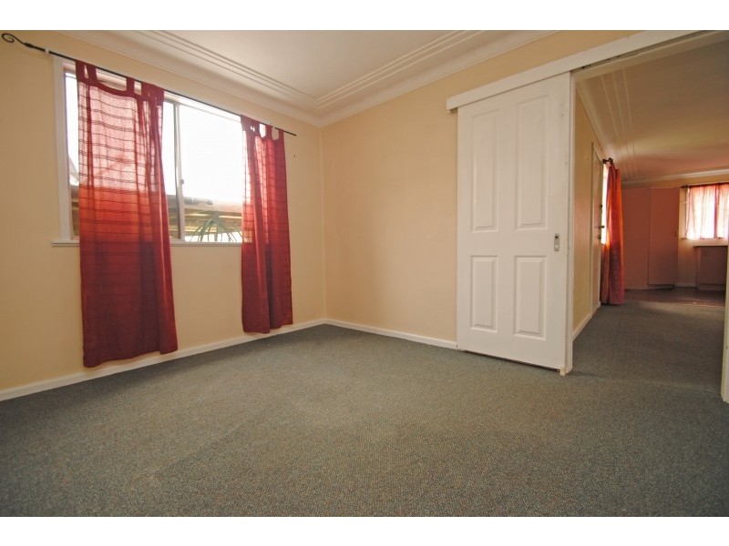 8 Athol Street, Toukley NSW 2263