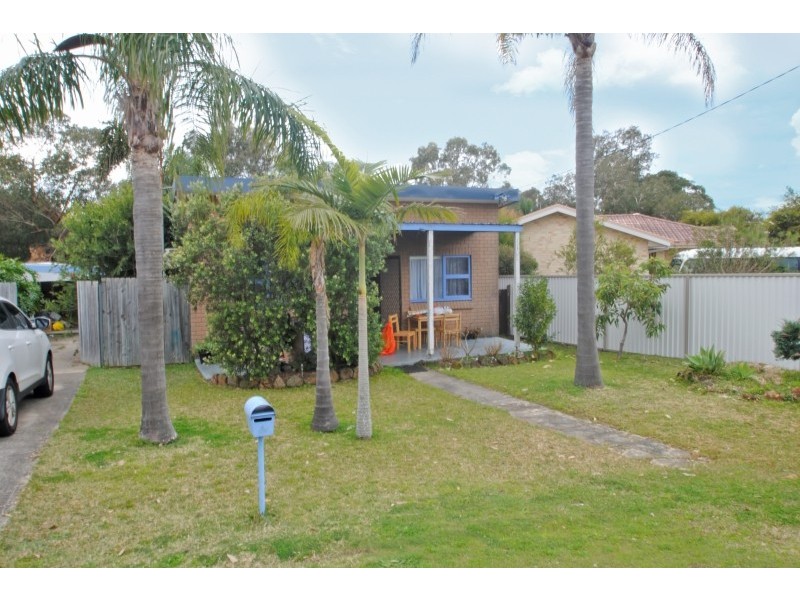 29  Delia Avenue, Budgewoi NSW 2262