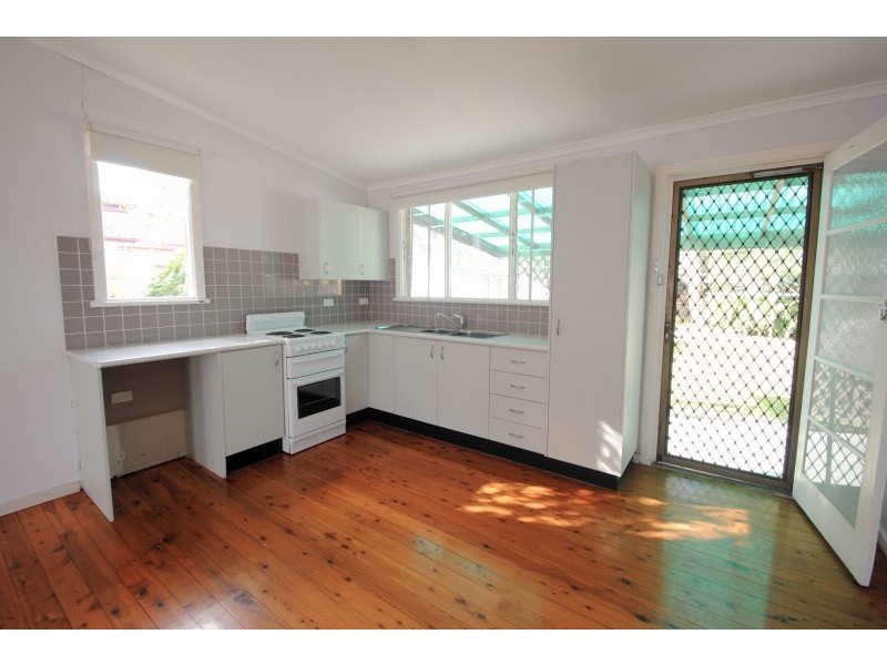 29  Delia Avenue, Budgewoi NSW 2262