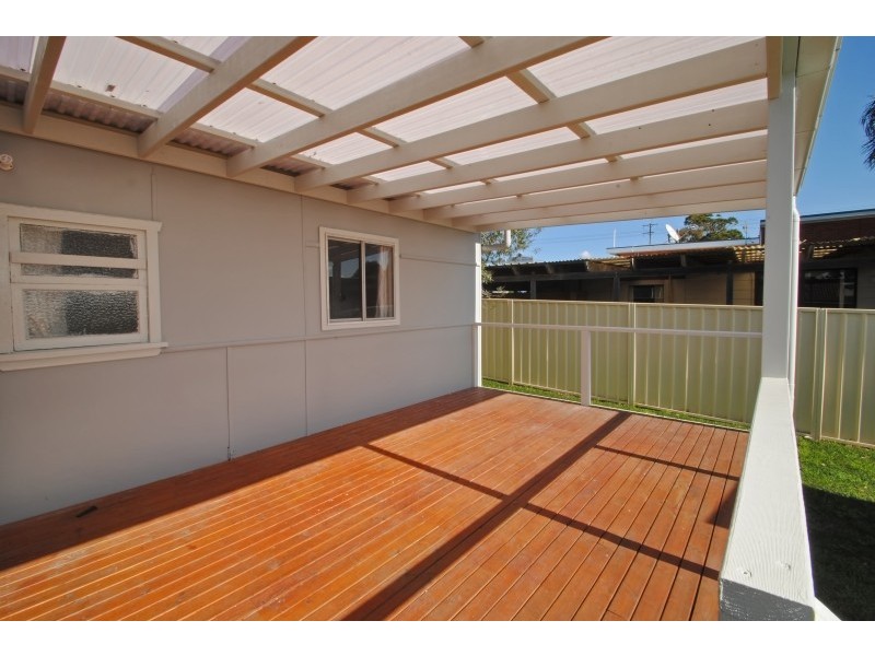306 Main Road, Toukley NSW 2263