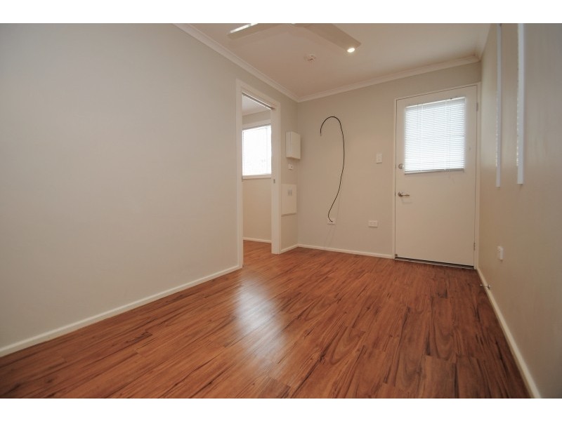 flat/22 Wallis  Avenue, Toukley NSW 2263