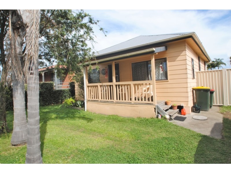 10 Discombe Avenue, Kanwal NSW 2259