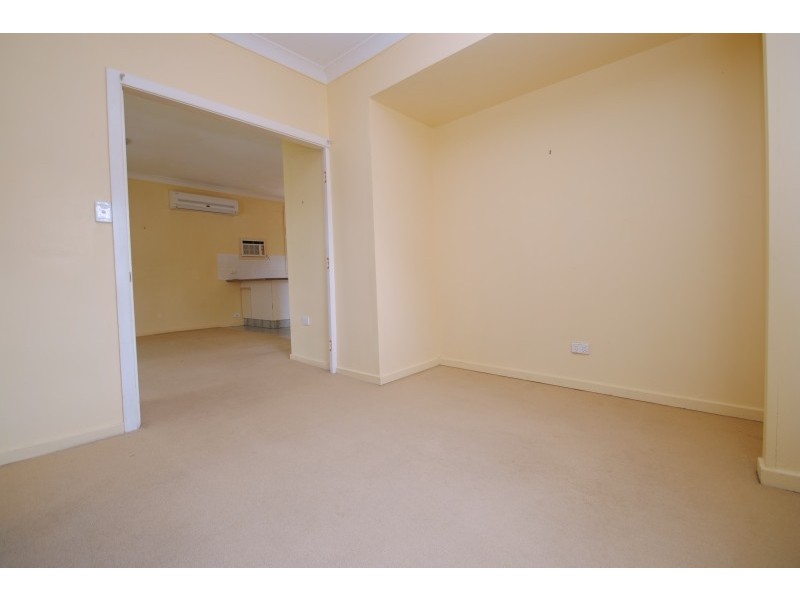 10 Discombe Avenue, Kanwal NSW 2259