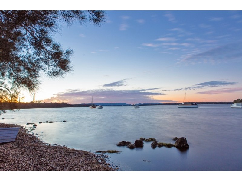 28 Lloyd Avenue, Chain Valley Bay NSW 2259