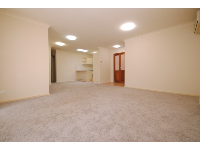 2/1-5 Peel Street, Toukley NSW 2263