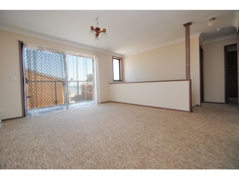1/10-12 Wallarah Road, Gorokan NSW 2263