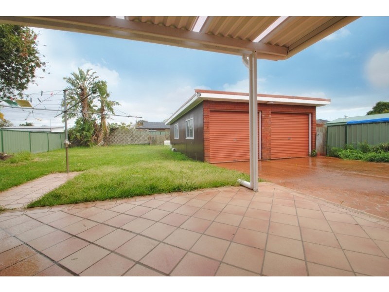 68 Kathleen White Cr, Killarney Vale NSW 2261