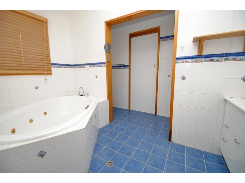 15 Koiyog Rd, Wyee NSW 2259