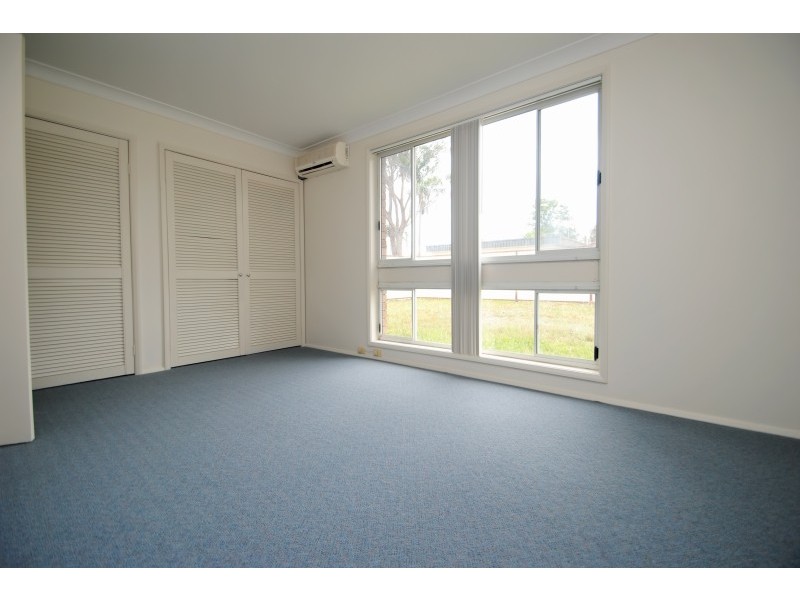 3 Kanimbla Ave, Charmhaven NSW 2263