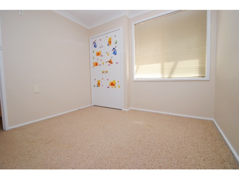 10 Oxford Drive, Lake Haven NSW 2263