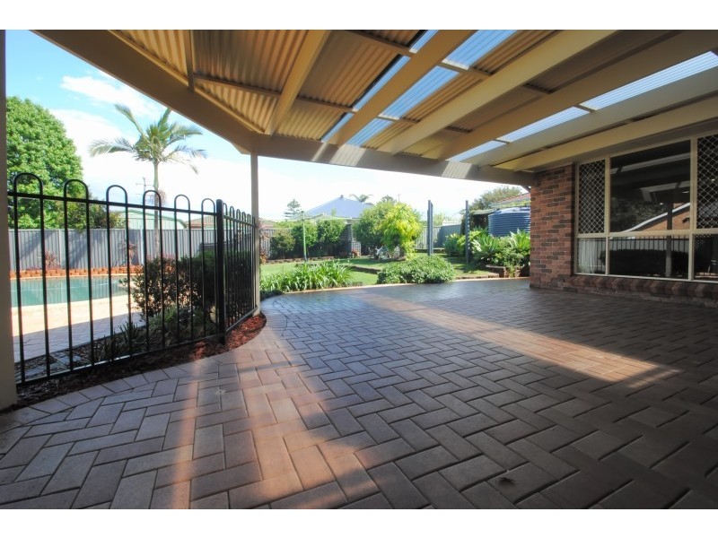 10 Oxford Drive, Lake Haven NSW 2263