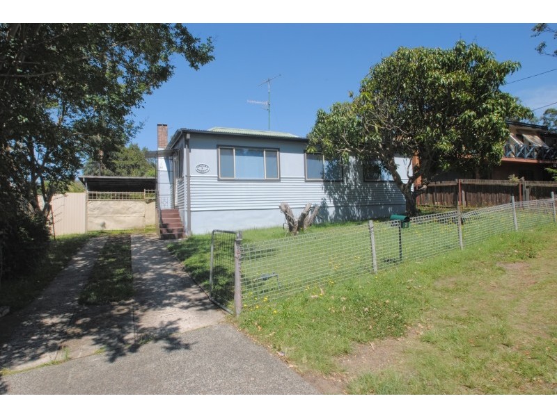 2 Jubilee Parade, Berkeley Vale NSW 2261