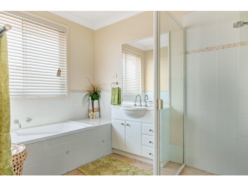 8 Watergum Road, Woongarrah NSW 2259