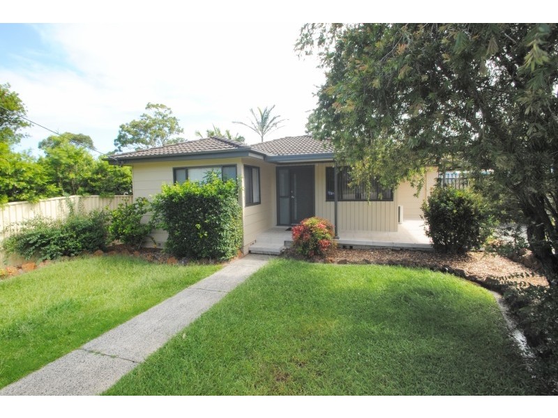 8 Westbrook Parade, Gorokan NSW 2263