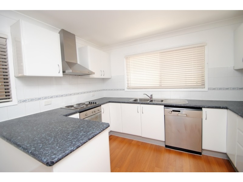 8 Westbrook Parade, Gorokan NSW 2263