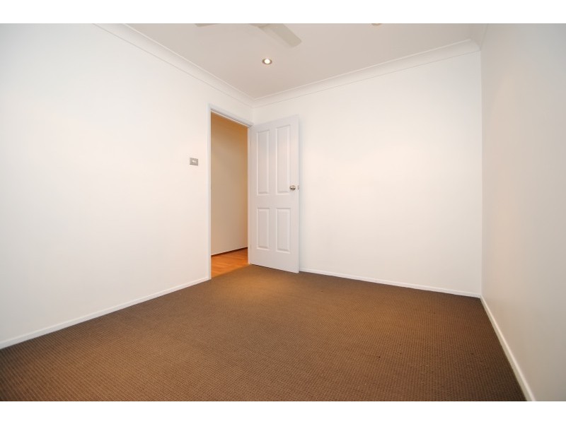 8 Westbrook Parade, Gorokan NSW 2263