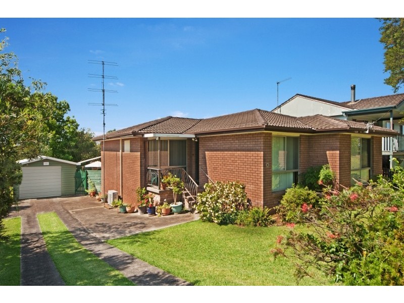 1 Esther Close, Gorokan NSW 2263