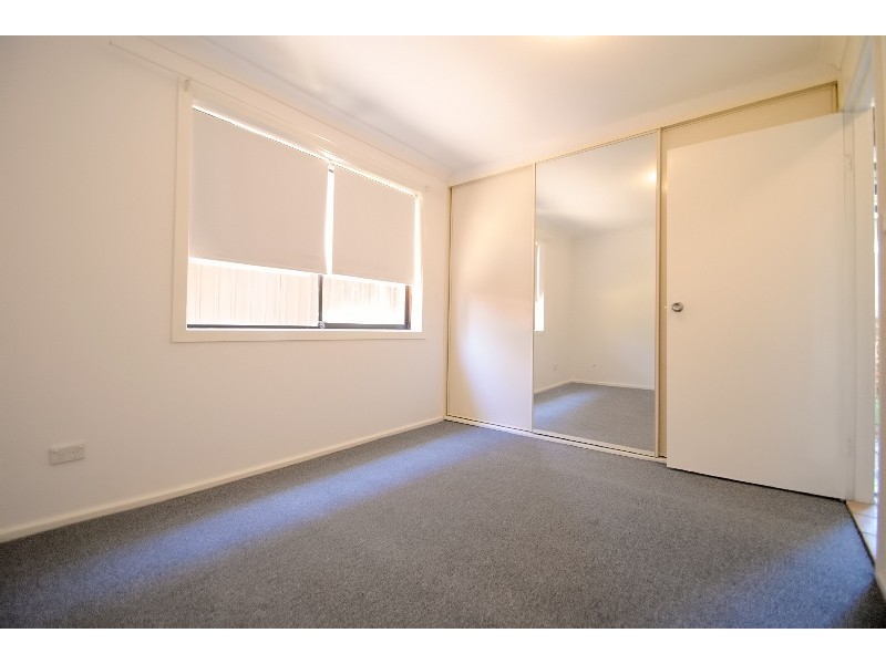 2a Gregory Street, Berkeley Vale NSW 2261