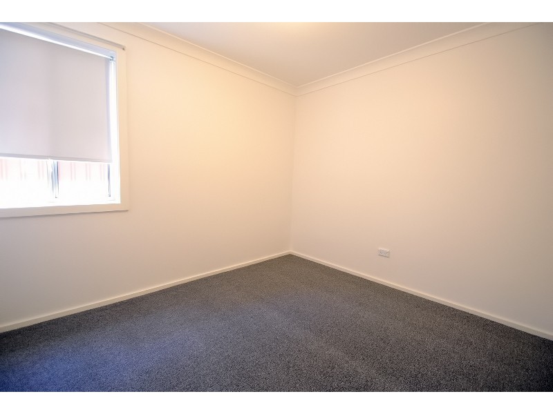 2a Gregory Street, Berkeley Vale NSW 2261