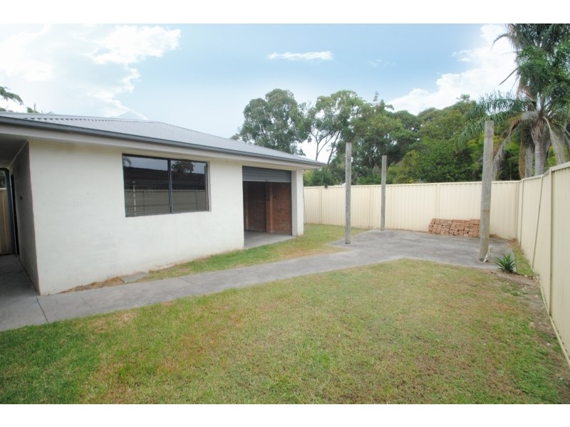 7 Canberry Cl, Buff Point NSW 2262